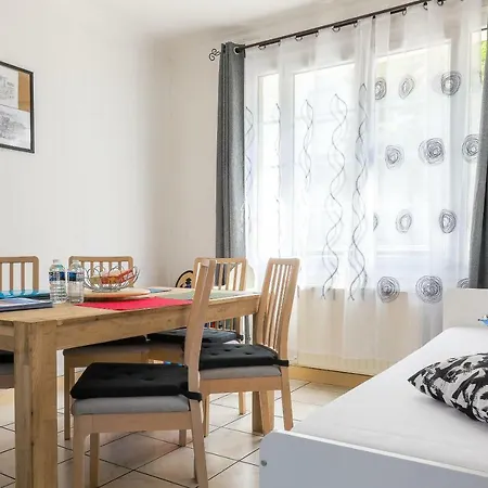 Maison 88 M2 Le Patio Du Centre Avec Garage