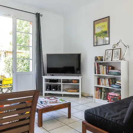 Maison 88 M2 Le Patio Du Centre Avec Garage *