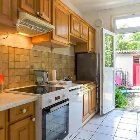 Будинок відпочинку Maison 88 M2 Le Patio Du Centre Avec Garage