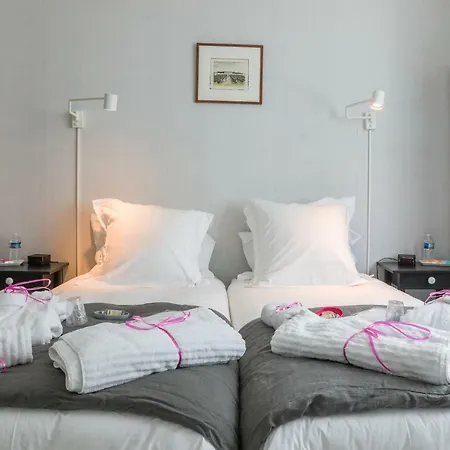 Maison 88 M2 Le Patio Du Centre Avec Garage * Tours