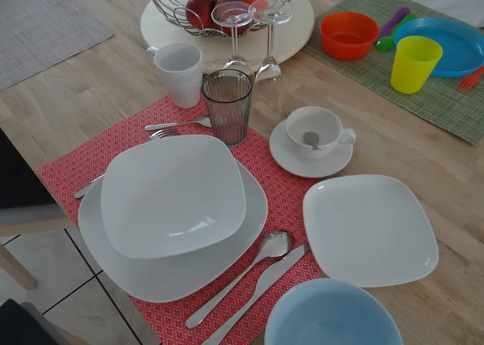 Maison 88 M2 Le Patio Du Centre Avec Garage *