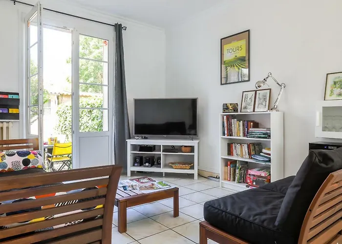 Maison 88 M2 Le Patio Du Centre Avec Garage *