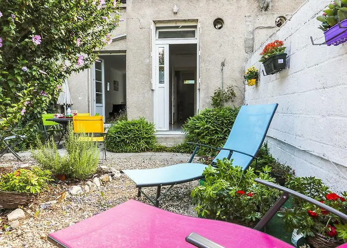 Maison 88 M2 Le Patio Du Centre Avec Garage *