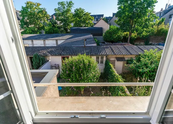 Maison 88 M2 Le Patio Du Centre Avec Garage *